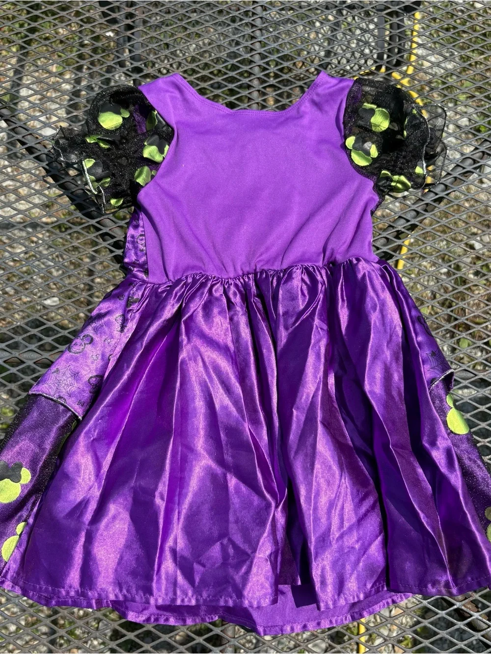 Disney Minnie Mouse Vampire Dress Sz 3-4 Halloween Costume Land World Cruise